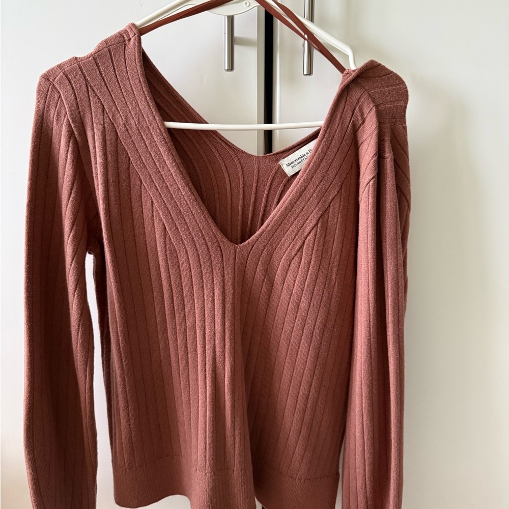Abercrombie and Fitch V-Neck Ribbed Sweater